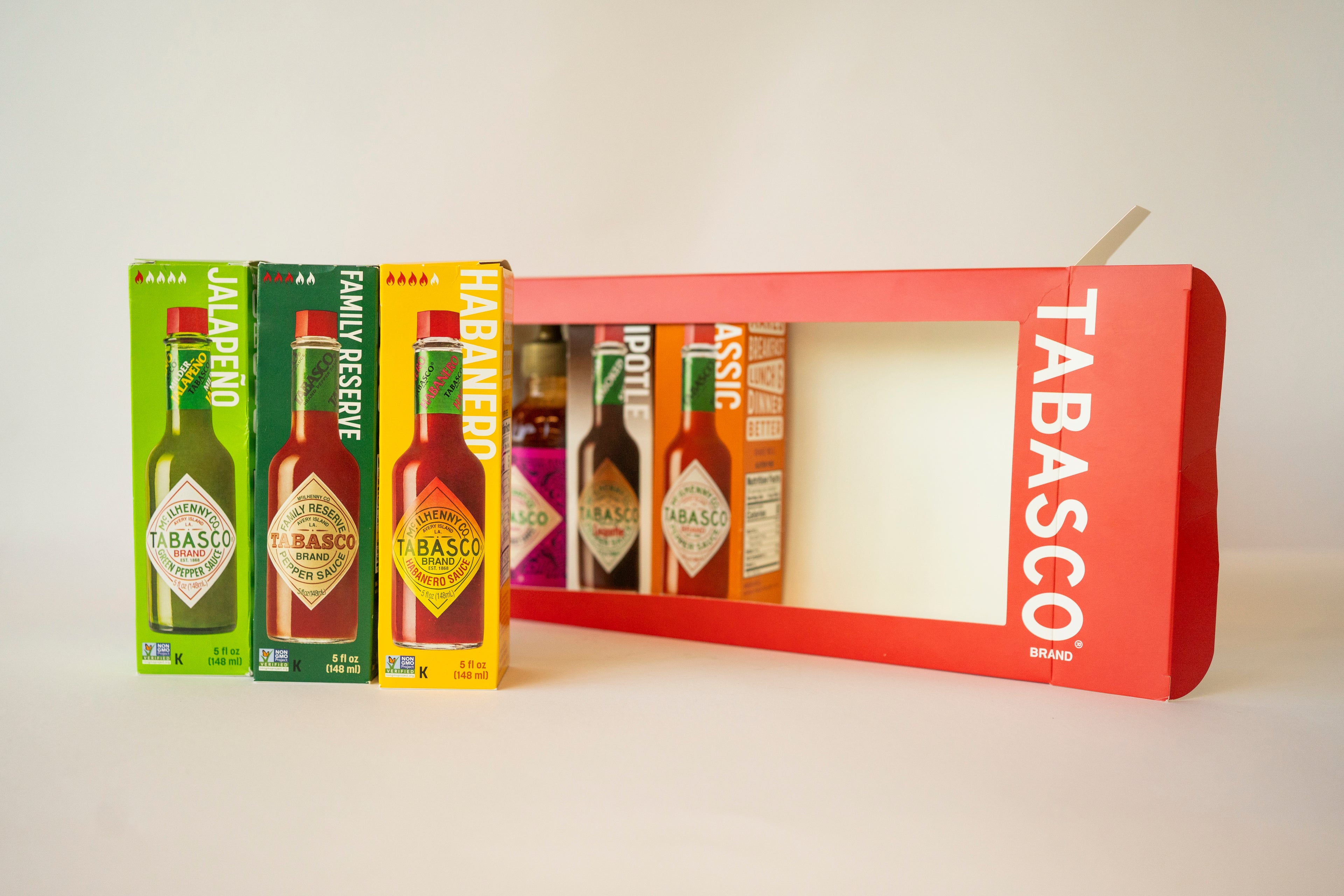 TABASCO® Giftset 8 ( 5 x 148ml + 3 x 256ml )